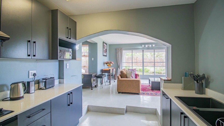 5 Bedroom Property for Sale in Beacon Bay Eastern Cape